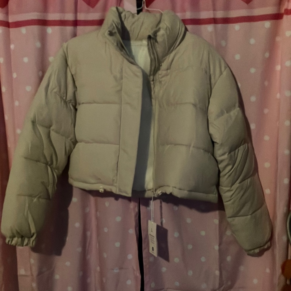 Cropped puffer jacket
